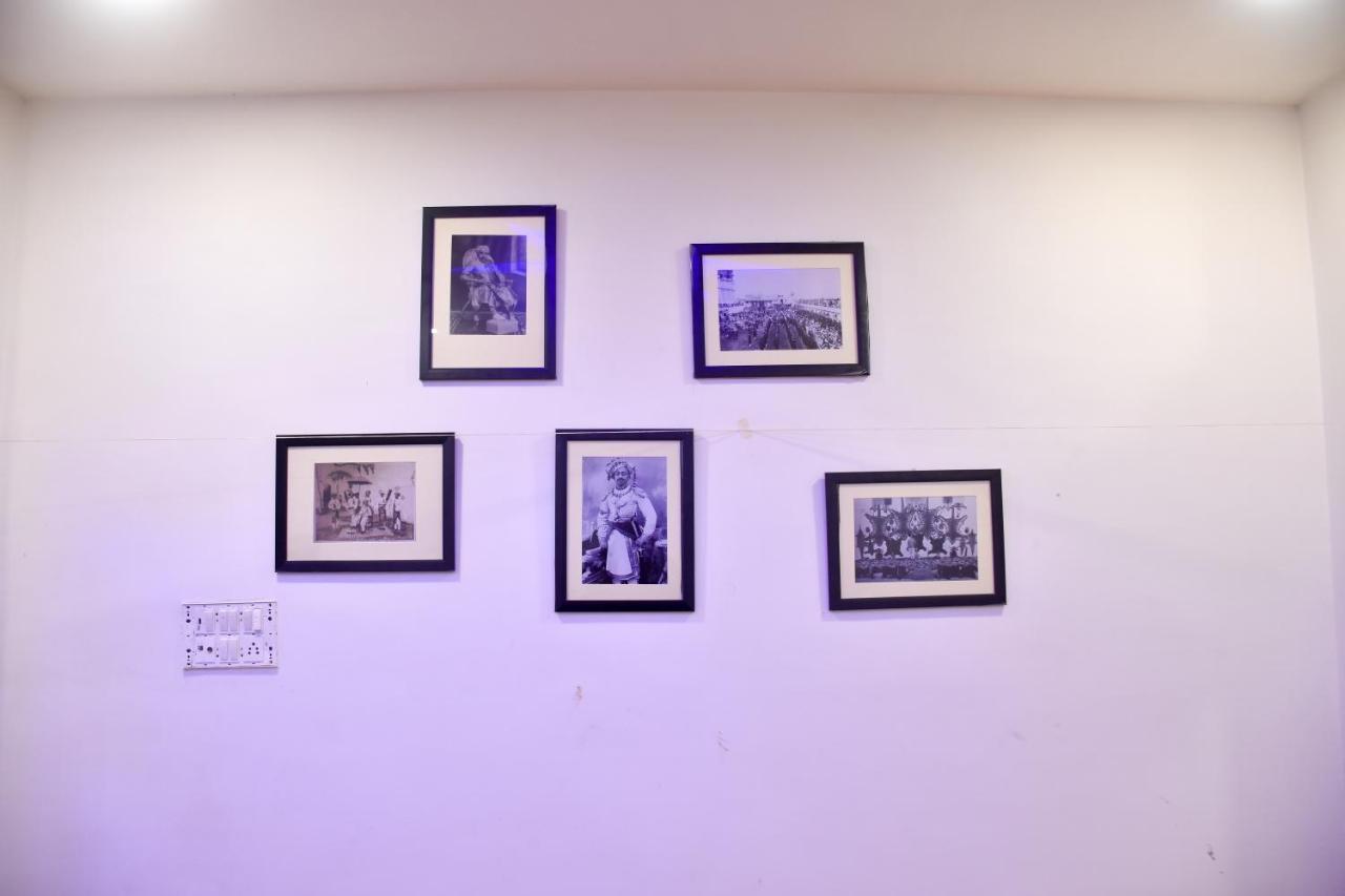 Hotel Lake Bridge Udaipur Ngoại thất bức ảnh