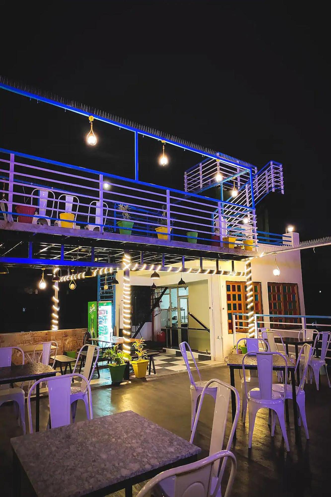 Hotel Lake Bridge Udaipur Ngoại thất bức ảnh